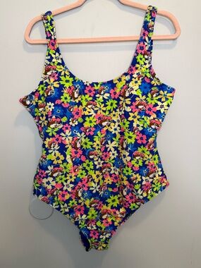 Buc-ee’s One Piece Vibrant Swimsuit XL